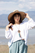 Cargar imagen en el visor de la galería, Blusa Isla