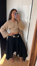 Cargar imagen en el visor de la galería, Falda coral

